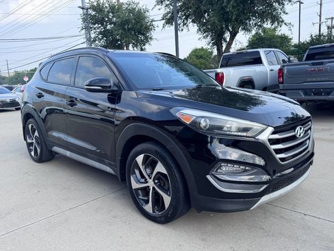 Used 2018 Hyundai Tucson Value FWD image 3