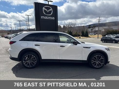 Used 2025 MAZDA CX-70 Plug-In Hybrid w/ Premium Plus AWD/4WD image 8