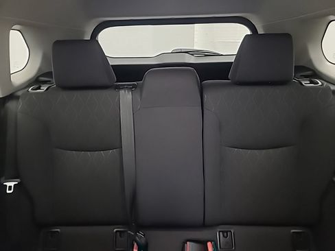 Used 2026 Toyota Corolla Cross LE FWD image 26