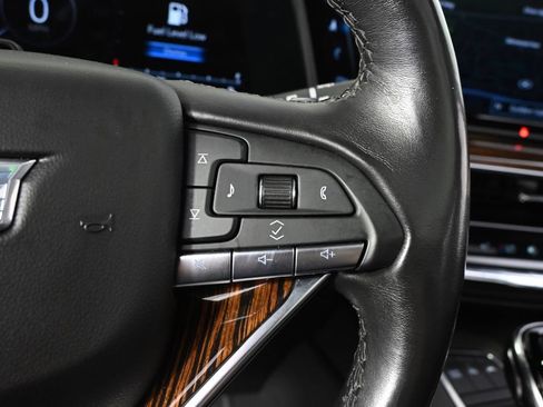 Used 2022 Cadillac Escalade ESV Premium Luxury w/ Performance Package AWD/4WD image 35
