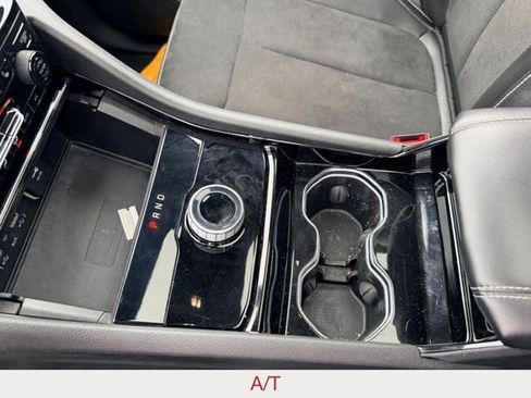 Used 2023 Jeep Grand Cherokee Altitude image 24