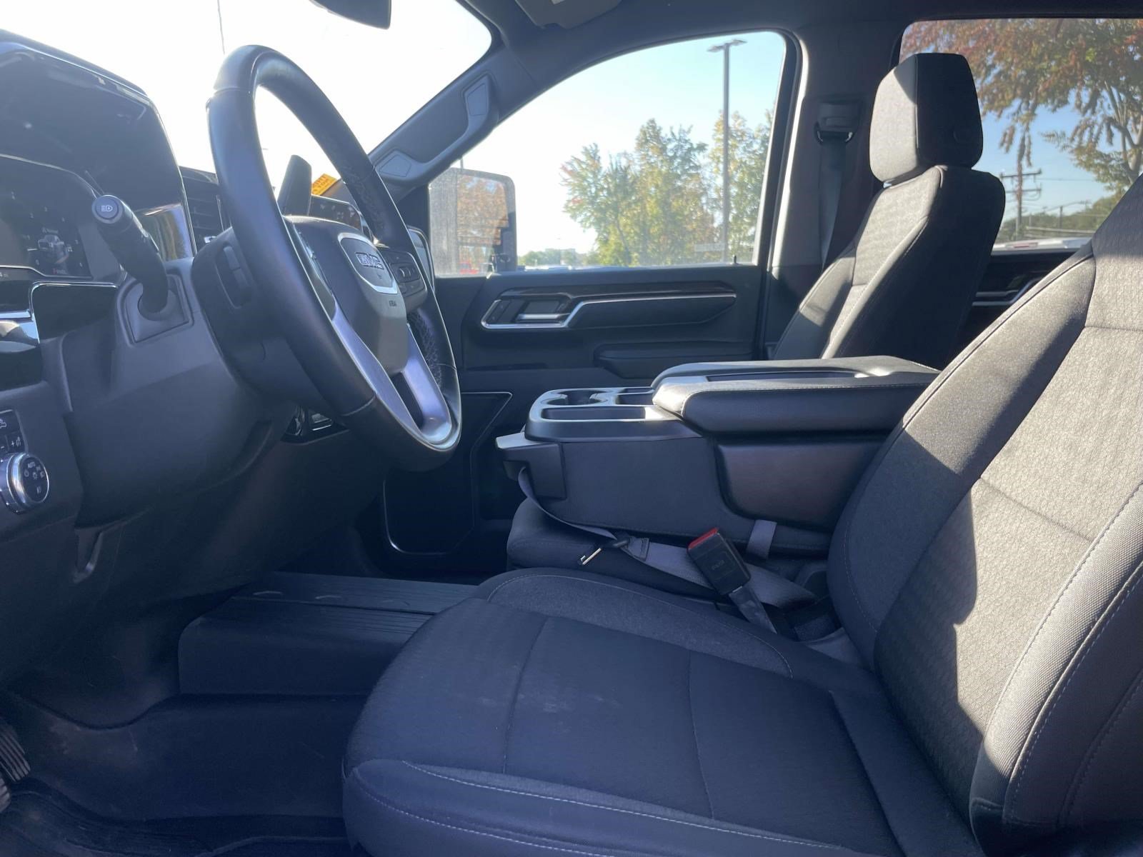 Used 2024 GMC Sierra 2500 SLE w/ SLE Value Package; AWD/4WD image 14