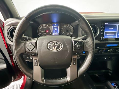 Used 2022 Toyota Tacoma TRD Sport image 17