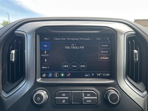 Used 2019 Chevrolet Silverado 1500 LTZ AWD/4WD image 3