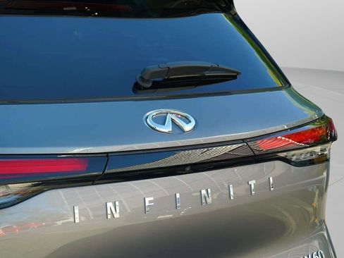 Used 2023 INFINITI QX60 Pure image 25