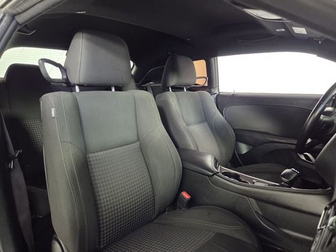 Certified 2018 Dodge Challenger R/T image 30