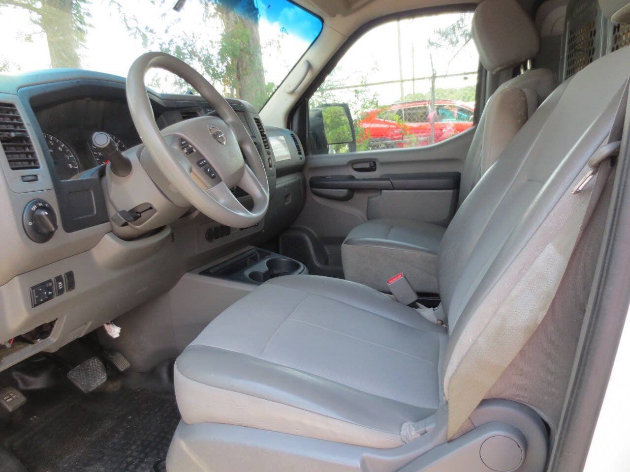 Used 2020 Nissan NV 2500 S RWD image 6