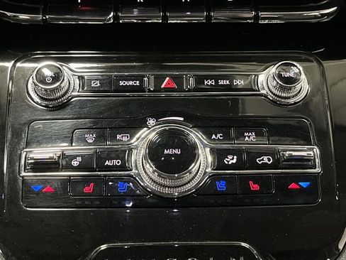 Used 2022 Lincoln Corsair AWD w/ Premium Package image 22