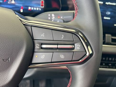 New 2026 Chevrolet Equinox RS w/ Convenience Package III FWD image 15