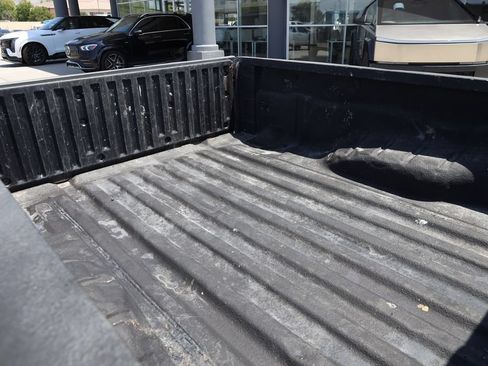 Used 2009 Nissan Frontier SE w/ Power Pkg RWD image 21