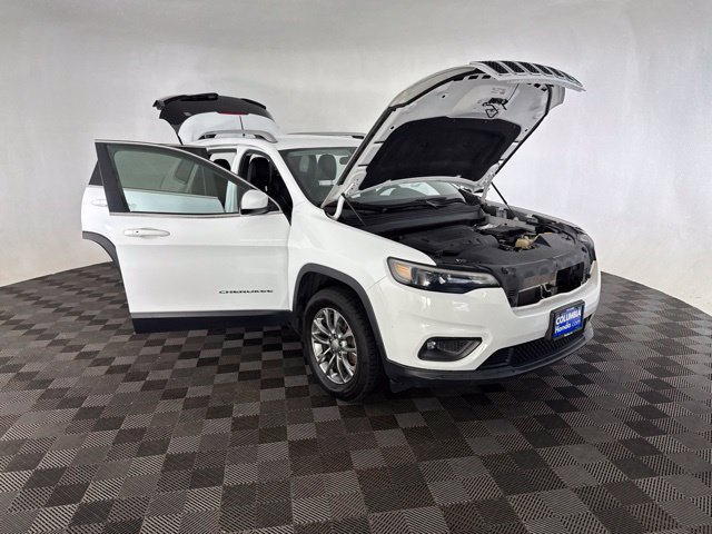 Used 2019 Jeep Cherokee Latitude Plus AWD/4WD image 13