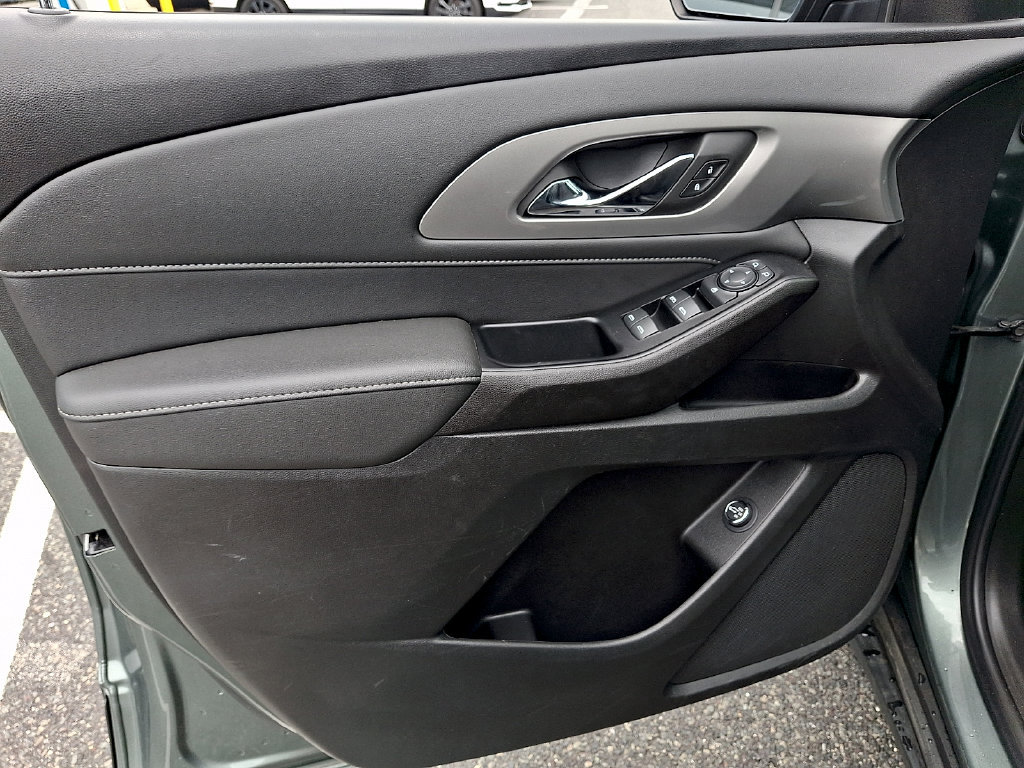 Used 2023 Chevrolet Traverse LT w/ LPO, Floor Liner Package AWD/4WD image 16
