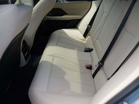 Used 2025 BMW i4 xDrive40i w/ M Sport Package AWD/4WD image 10