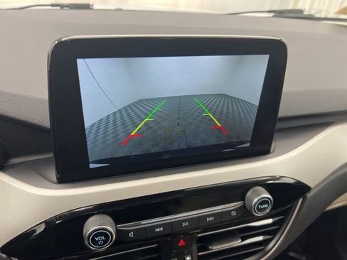 Used 2022 Ford Escape SEL image 18