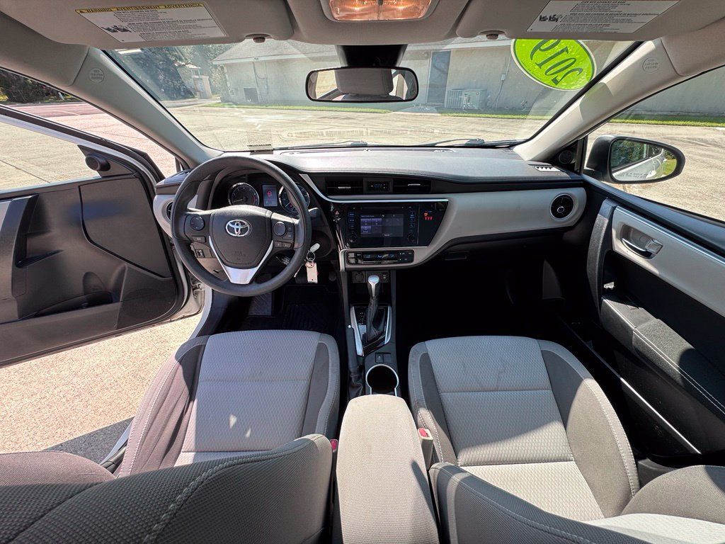 Used 2019 Toyota Corolla LE FWD image 16