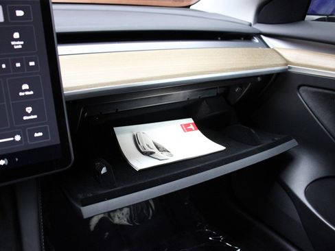 Used 2022 Tesla Model 3 Long Range image 30