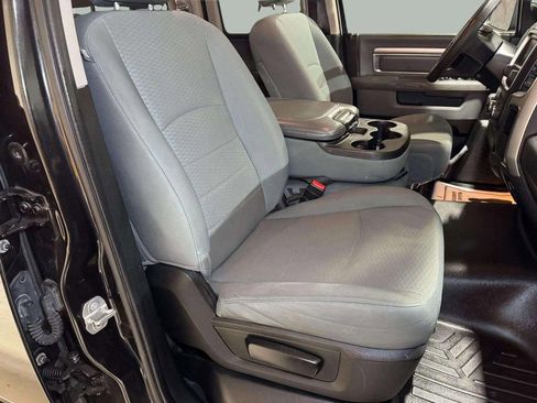 Used 2017 RAM 1500 Classic SLT image 24