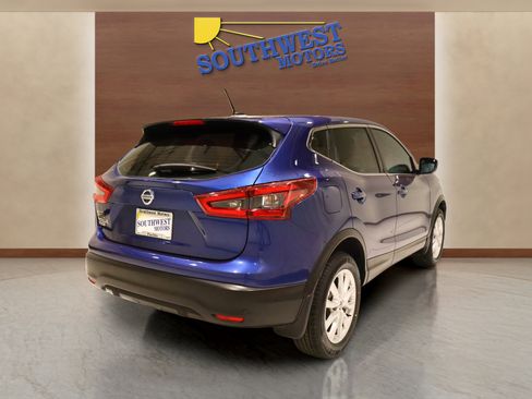 Used 2020 Nissan Rogue Sport S w/ Appearance Package image 4