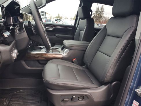 New 2026 GMC Sierra 1500 Elevation w/ Elevation Premium Package image 6