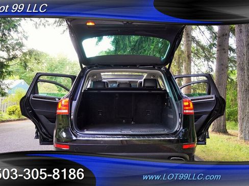 Used 2013 Volkswagen Touareg Executive AWD/4WD image 33