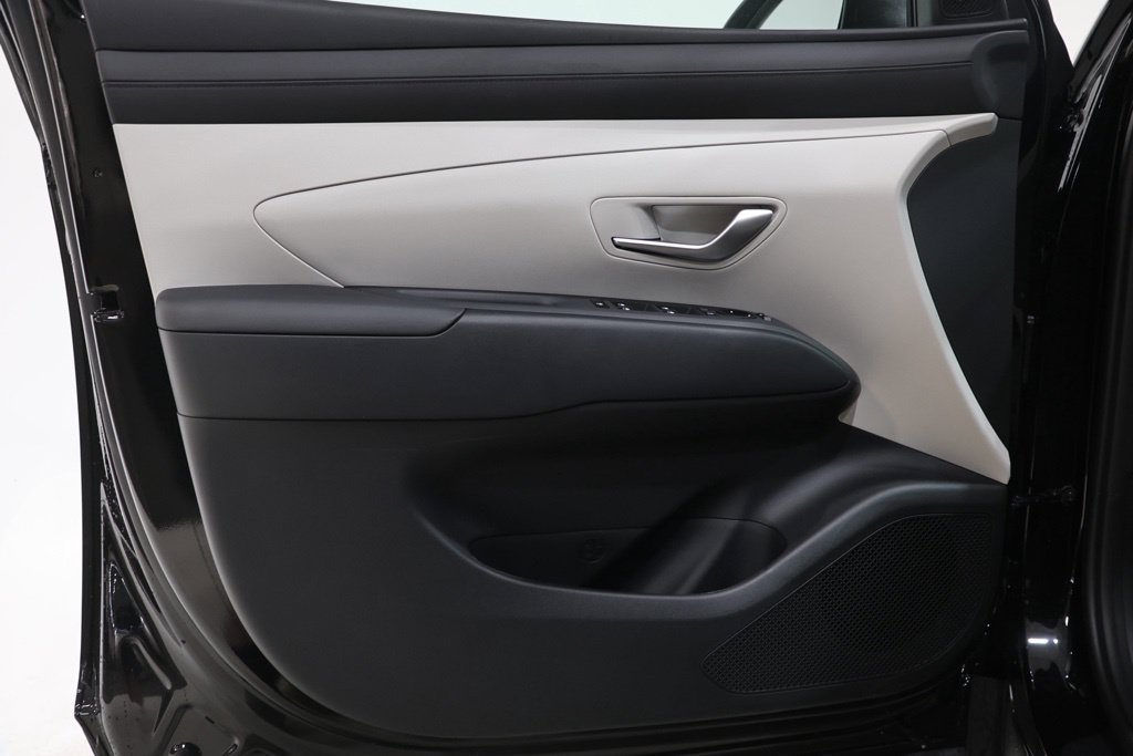 New 2026 Hyundai Tucson SEL Plus w/ Tow & Go Package AWD/4WD image 17
