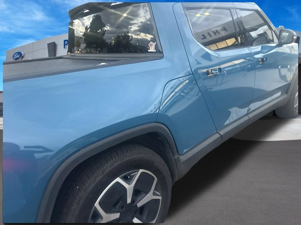 Used 2023 Rivian R1T Adventure Dual AWD/4WD image 7