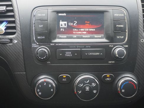 Used 2014 Kia Forte EX FWD image 25