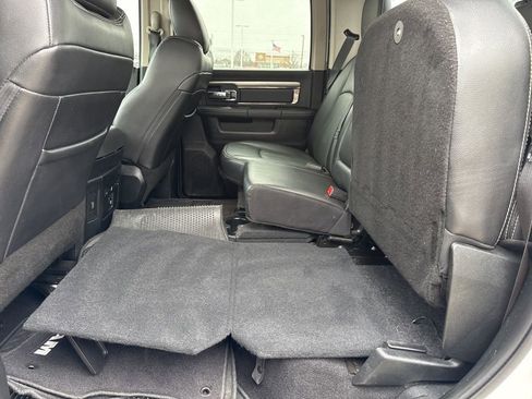 Used 2018 RAM 2500 Laramie w/ Sport Appearance Group image 11