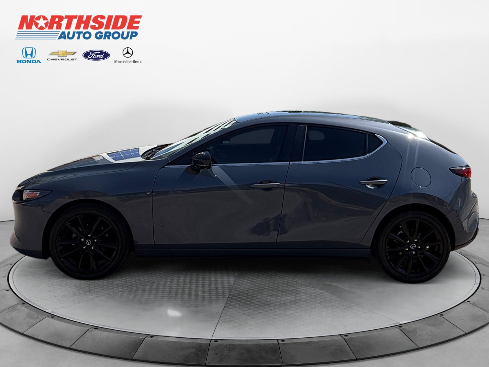 Used 2022 MAZDA MAZDA3 s FWD image 4