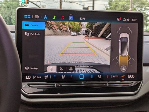 New 2025 Volkswagen ID.4 Pro S image 17