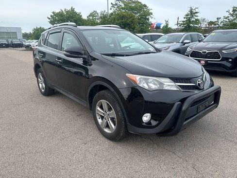 Used 2015 Toyota RAV4 XLE AWD/4WD image 9