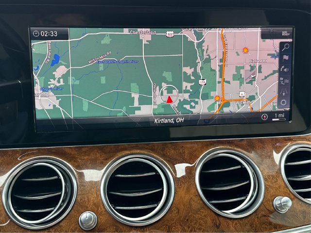 Used 2018 Mercedes-Benz E 300 4MATIC image 32