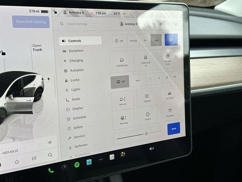 Used 2024 Tesla Model Y Long Range image 27