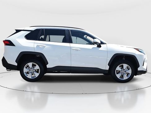 Certified 2025 Toyota RAV4 XLE FWD image 4