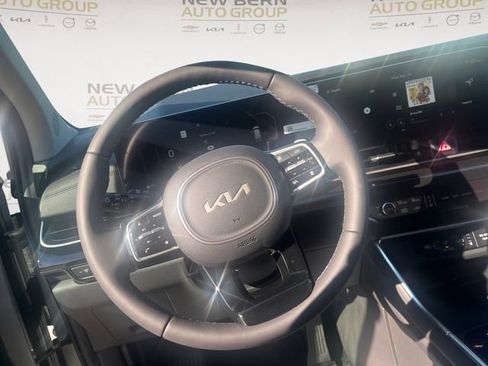 New 2026 Kia Carnival SX Prestige FWD image 12