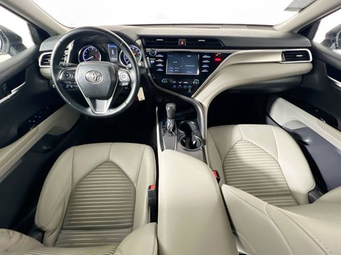 Used 2018 Toyota Camry SE FWD image 29