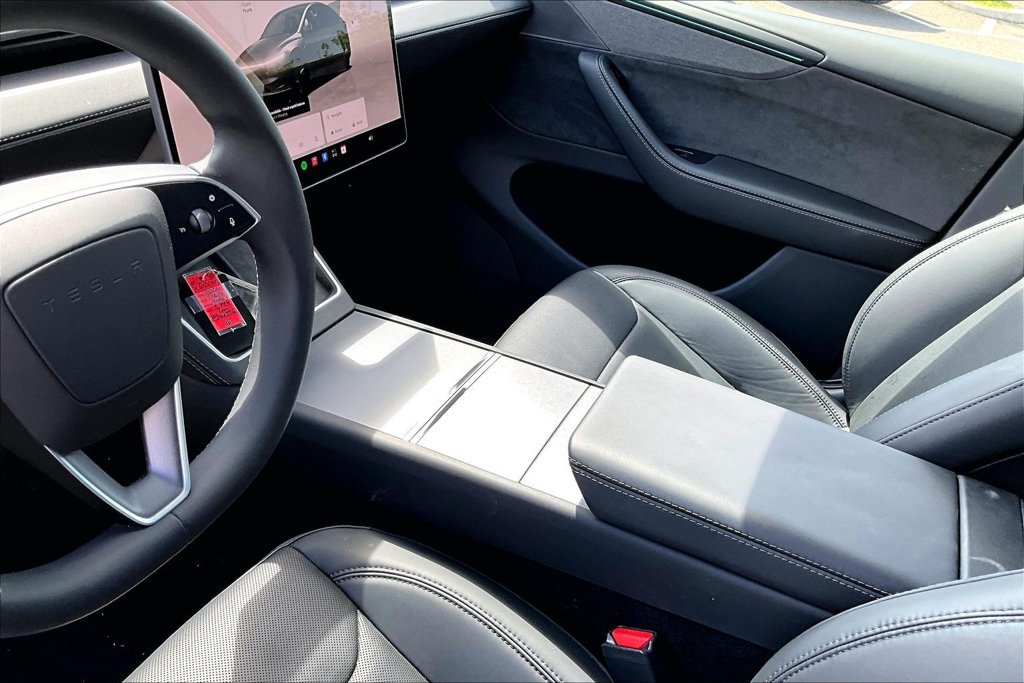 Used 2026 Tesla Model Y Long Range AWD/4WD image 16