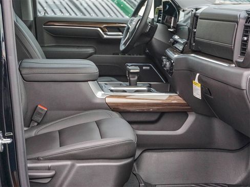 New 2026 Chevrolet Silverado 1500 LT Trail Boss w/ Convenience Package II image 12