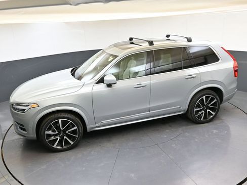 Certified 2024 Volvo XC90 B5 Plus w/ Protection Package Premier image 37