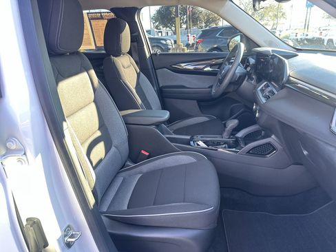 Certified 2025 Chevrolet TrailBlazer LS image 22
