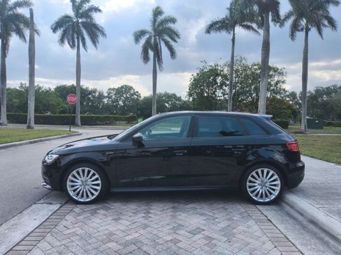 Used 2017 Audi A3 e-tron Premium w/ Sport Package FWD image 4