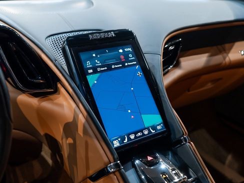 Used 2021 Ferrari Roma image 32