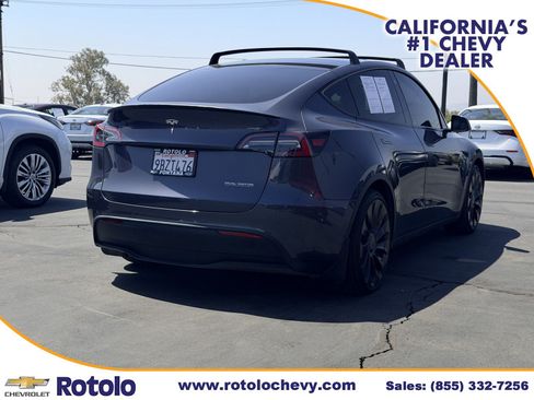 Used 2022 Tesla Model Y Performance AWD/4WD image 6
