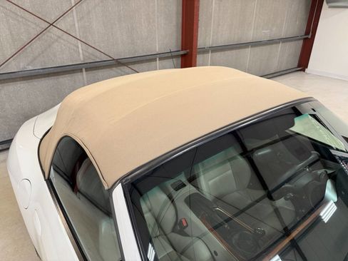 Used 2006 BMW M Roadster image 32