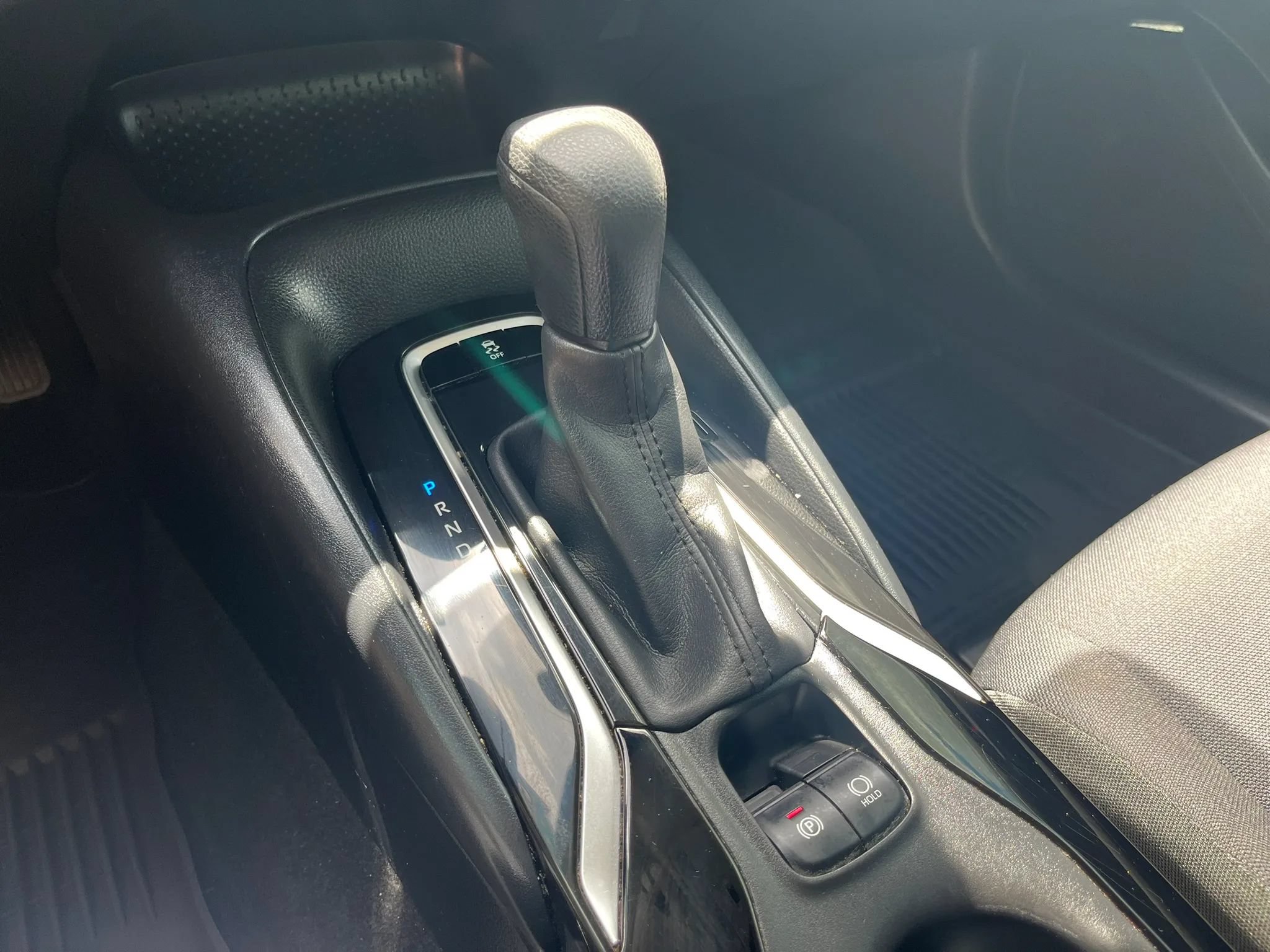 Used 2021 Toyota Corolla LE FWD image 22