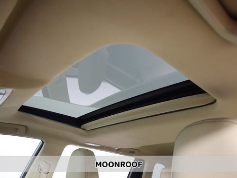 Used 2018 Toyota Highlander XLE image 4