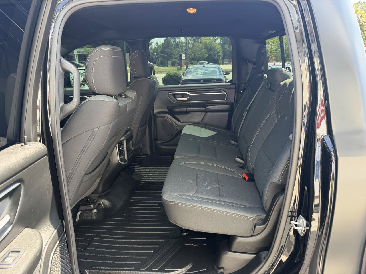 Used 2022 RAM 1500 Big Horn AWD/4WD image 29