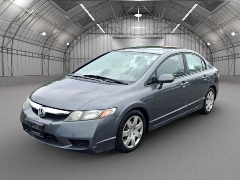 Used 2010 Honda Civic LX image 3
