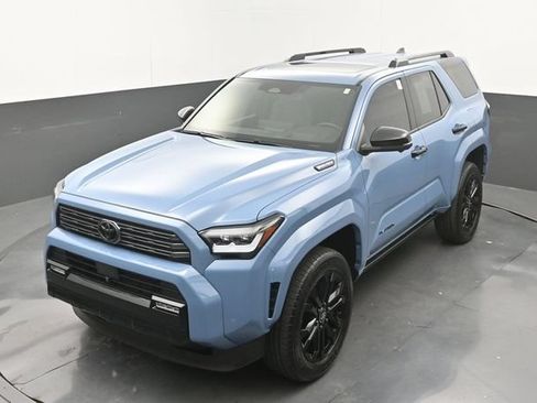 Used 2025 Toyota 4Runner Platinum AWD/4WD image 31