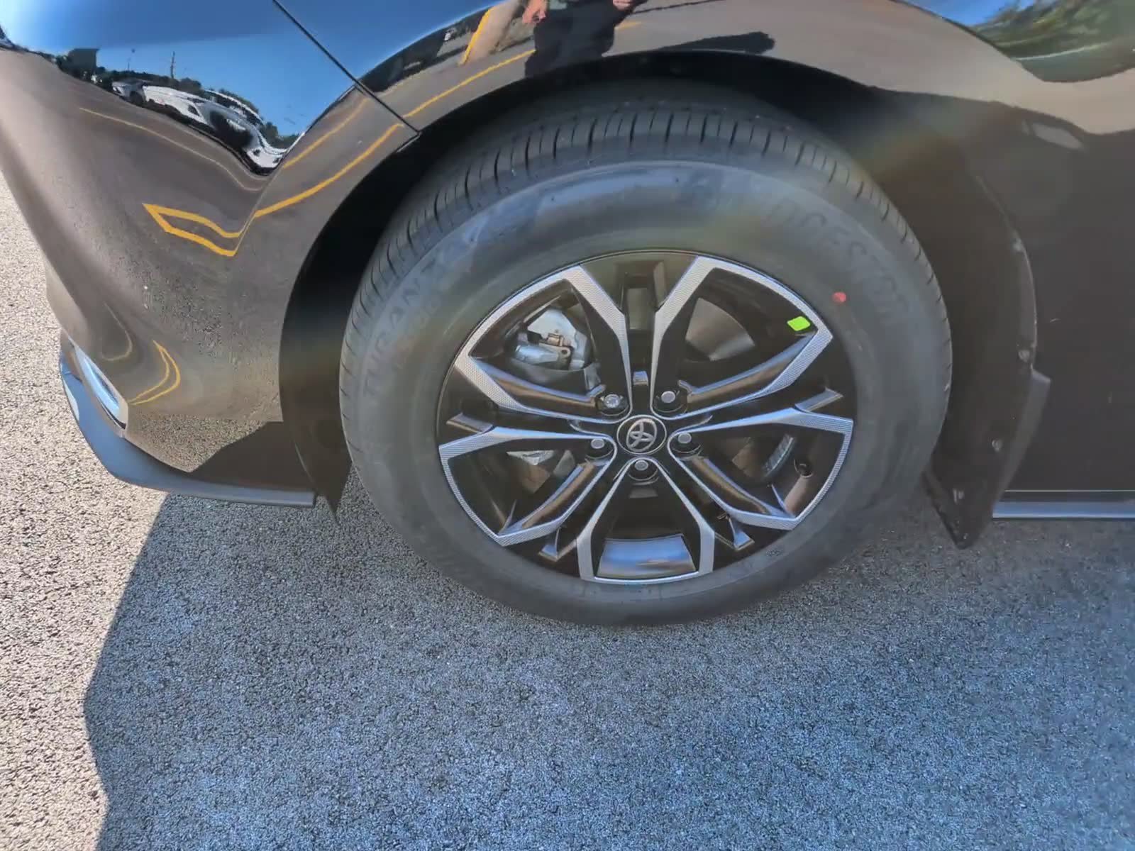 New 2026 Toyota Sienna Platinum AWD/4WD image 9